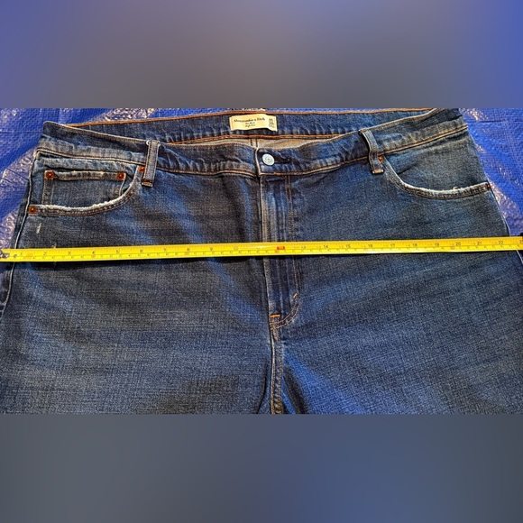 Women’s Abercrombie & Fitch Dark Blue Straight Leg Jeans Size 35 - Picture 10 of 15